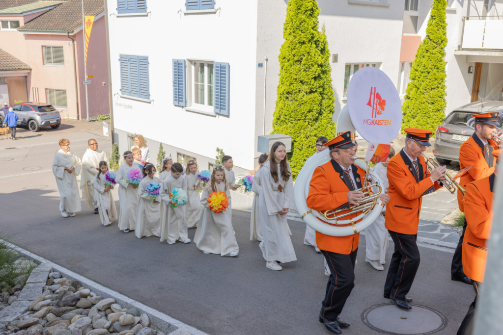 Erstkommunion Impressionen - Pfarrei - Kirchgemeinde: St. Michael Kaisten und St. Maria Ittenthal, gehört zum Pastoralraum Region Laufenburg 1