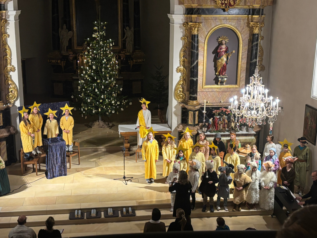 Impressionen Krippenspiel 2025 - Pfarrei - Kirchgemeinde: St. Michael Kaisten und St. Maria Ittenthal, gehört zum Pastoralraum Region Laufenburg 18