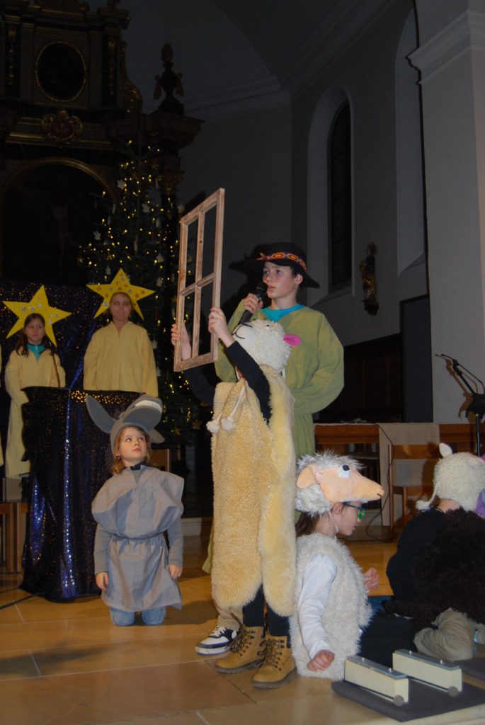 Impressionen Krippenspiel 2025 - Pfarrei - Kirchgemeinde: St. Michael Kaisten und St. Maria Ittenthal, gehört zum Pastoralraum Region Laufenburg 8