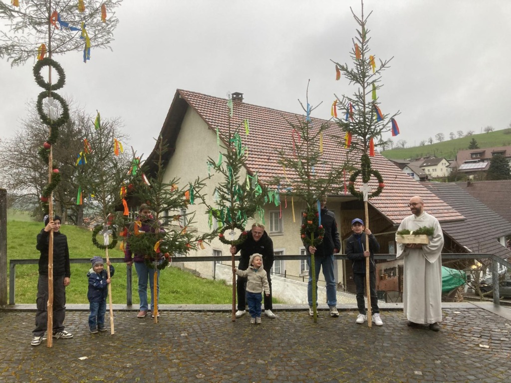 Palmbinden Ittenthal - 29. März 2026 - Pfarrei - Kirchgemeinde: St. Michael Kaisten und St. Maria Ittenthal, gehört zum Pastoralraum Region Laufenburg 2