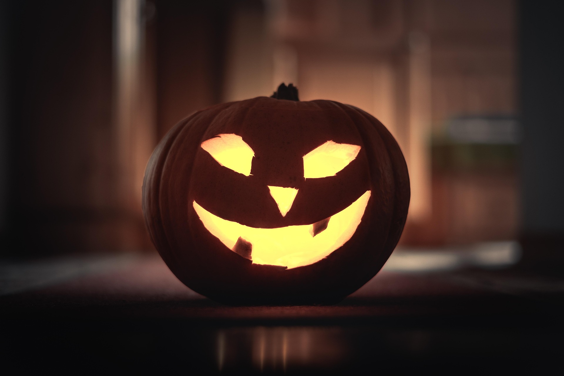 Allerheiligen, Allerseelen und Halloween – was steckt dahinter? - Pfarrei - Kirchgemeinde: St. Michael Kaisten und St. Maria Ittenthal, gehört zum Pastoralraum Region Laufenburg 1
